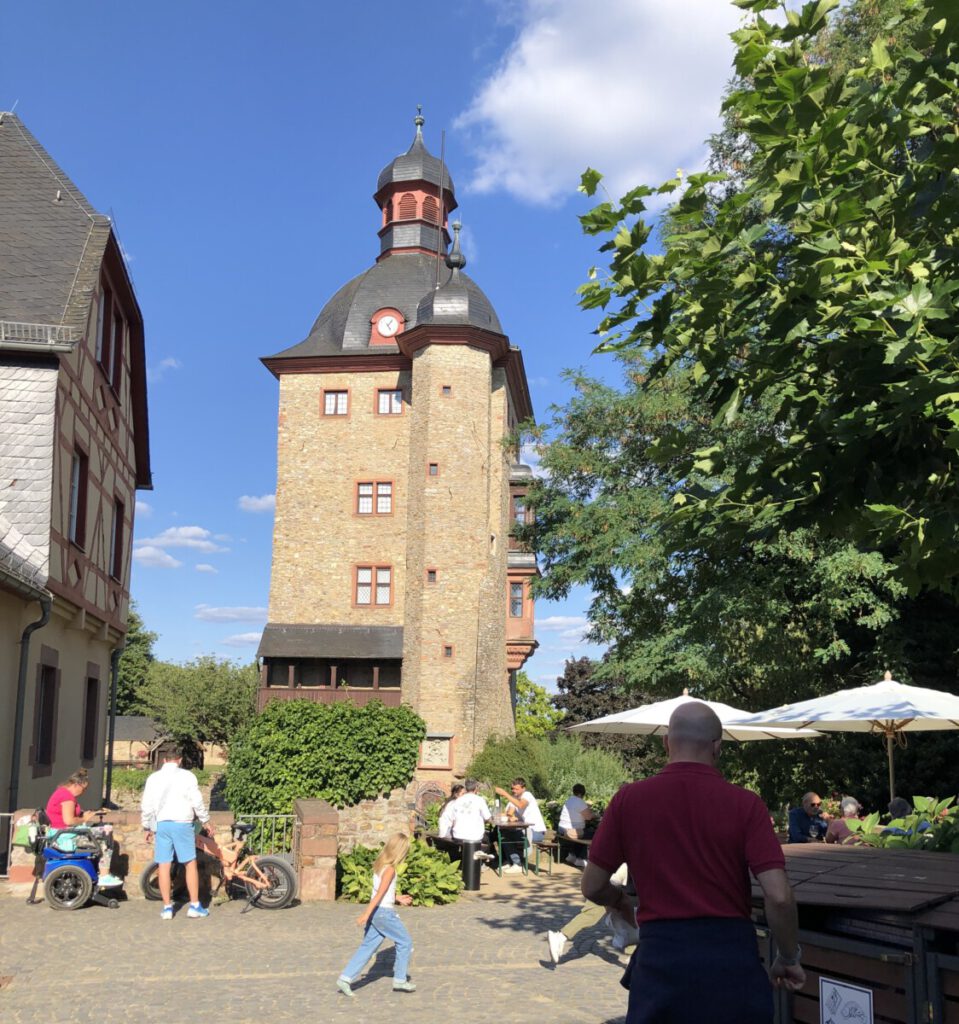 Riesling Schleife Schlösserblick