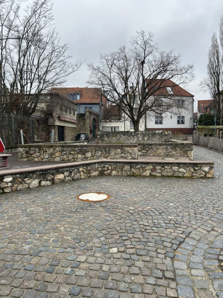 Riesling Schleife Wein und Victoria Hochheim